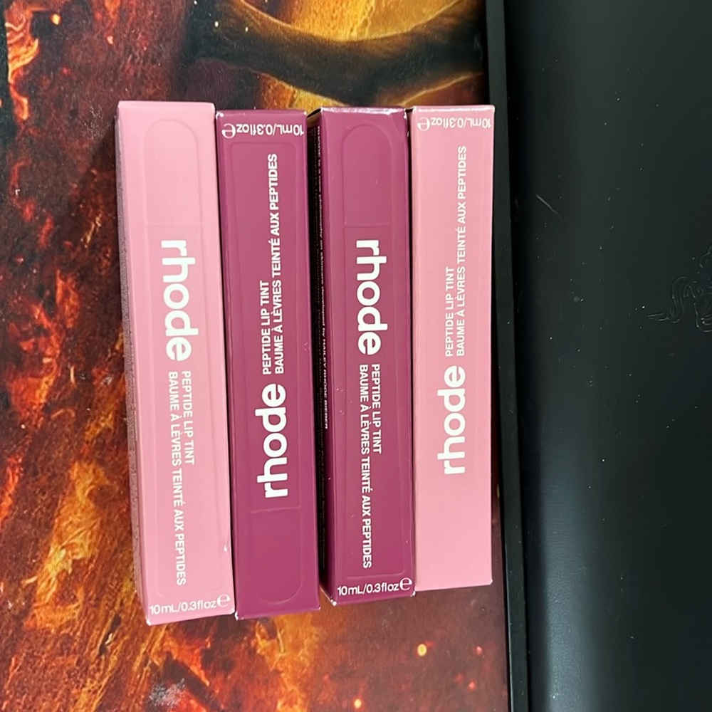 Rhode peptide lip tint 4 pack buyer will recieve two of each "flavor"
